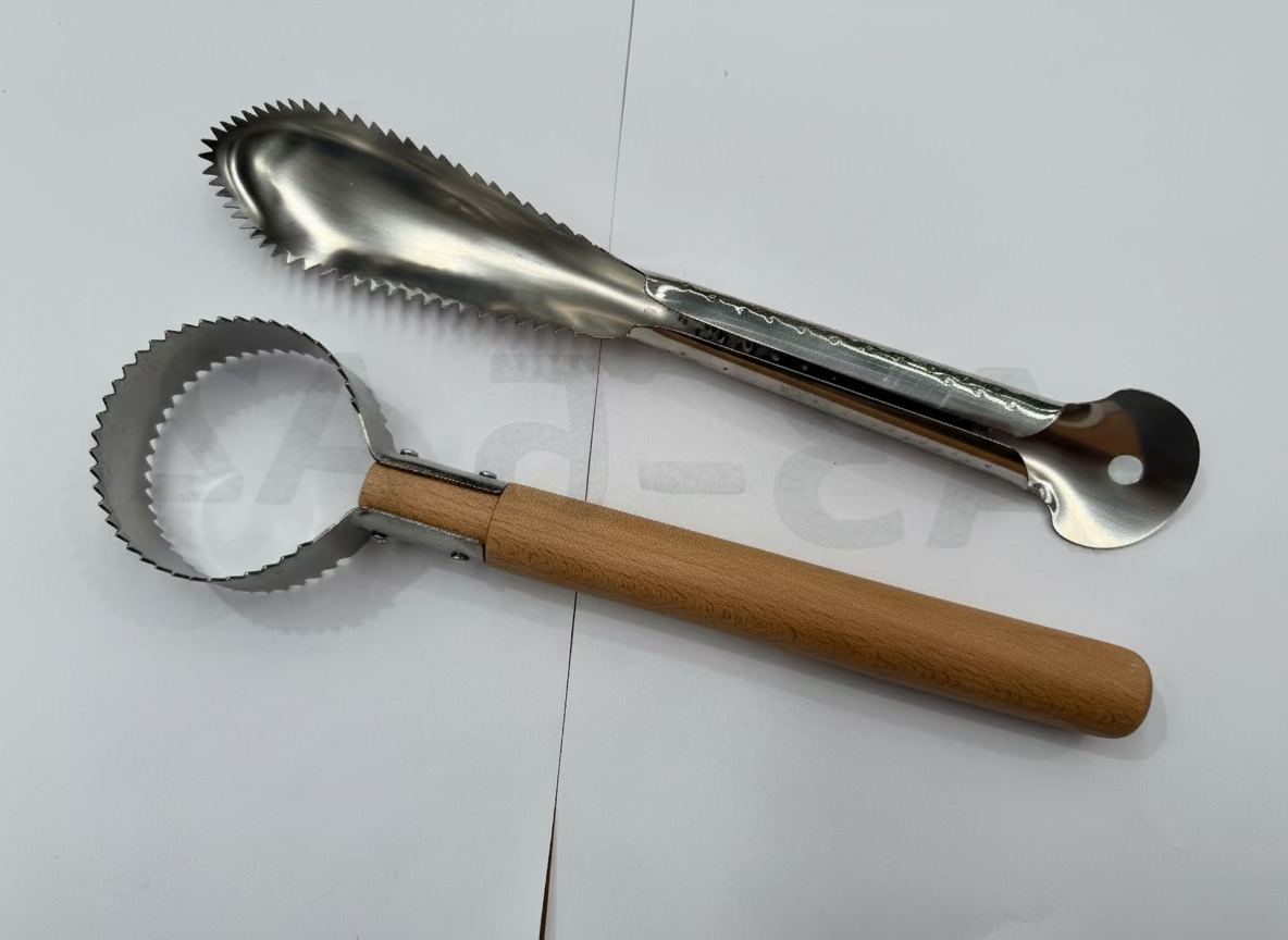 Stainless Steel Round Fish Scaler with Wooden Handle