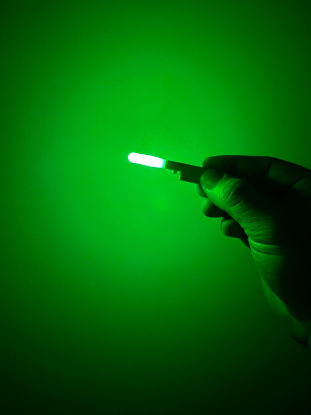 BRUNA Night Fishing LED Tip Light (No Battery Included) | Model A: Constant Green Model B: Smart Color Change (Green → Red)